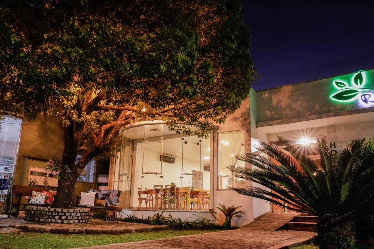 Rodeio Hotel *